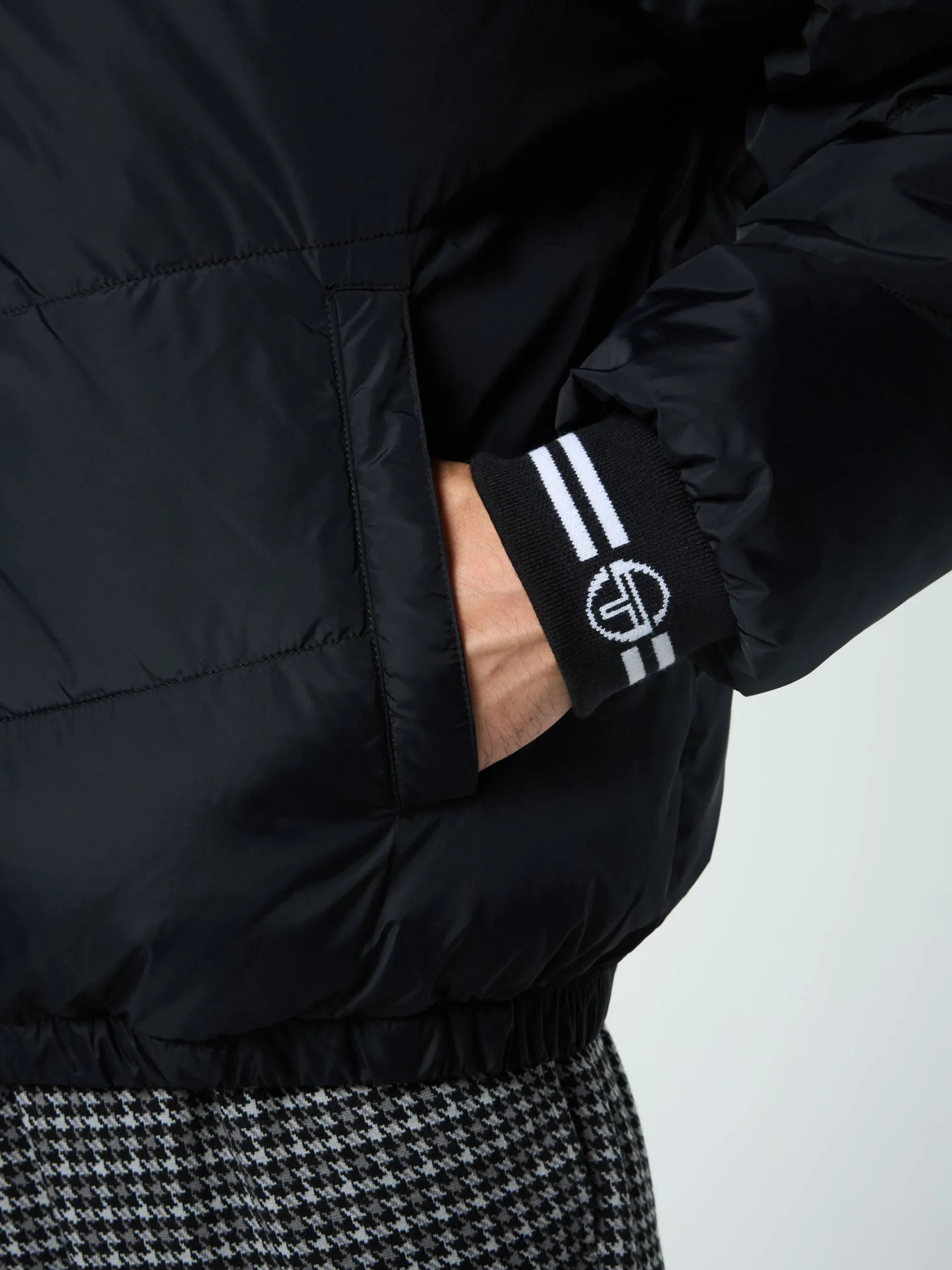 Sergio Tacchini Alezio Puffer Jacket- BLACK BEAUTY Best