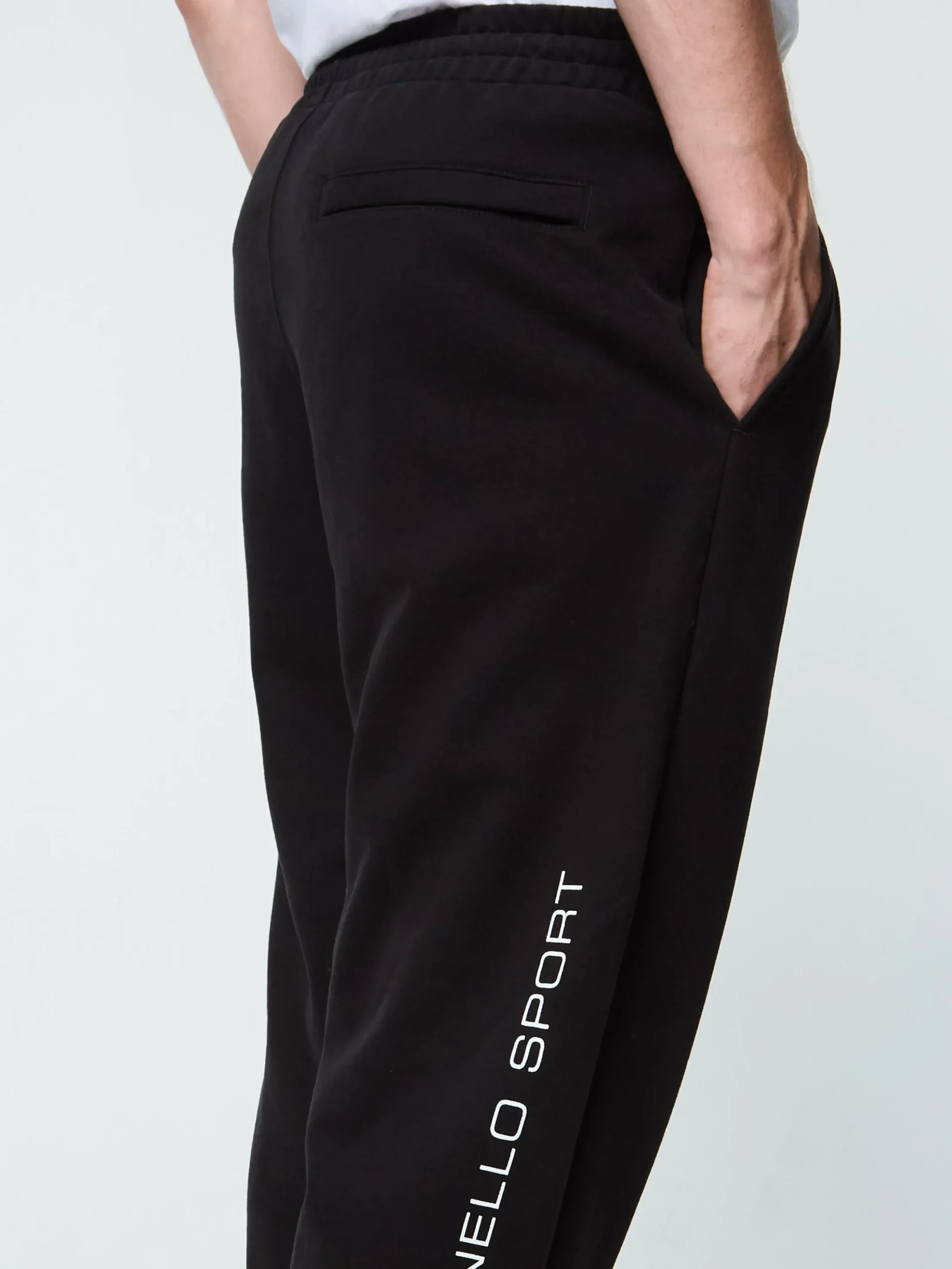 Sergio Tacchini Bari Graphic Sweatpant- BLACK BEAUTY Outlet
