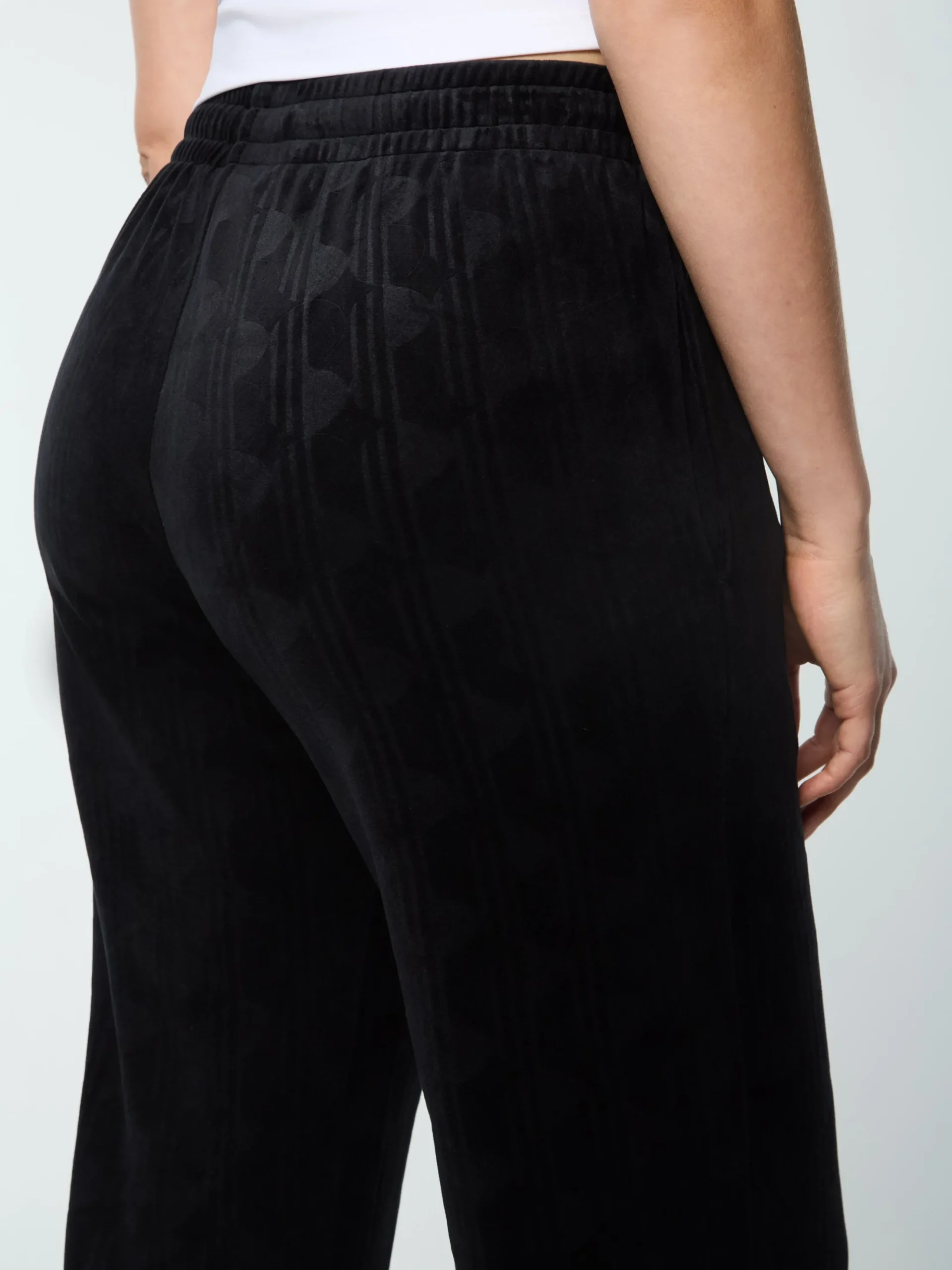 Sergio Tacchini Gabrisa Velour Track Pant- BLACK BEAUTY Outlet