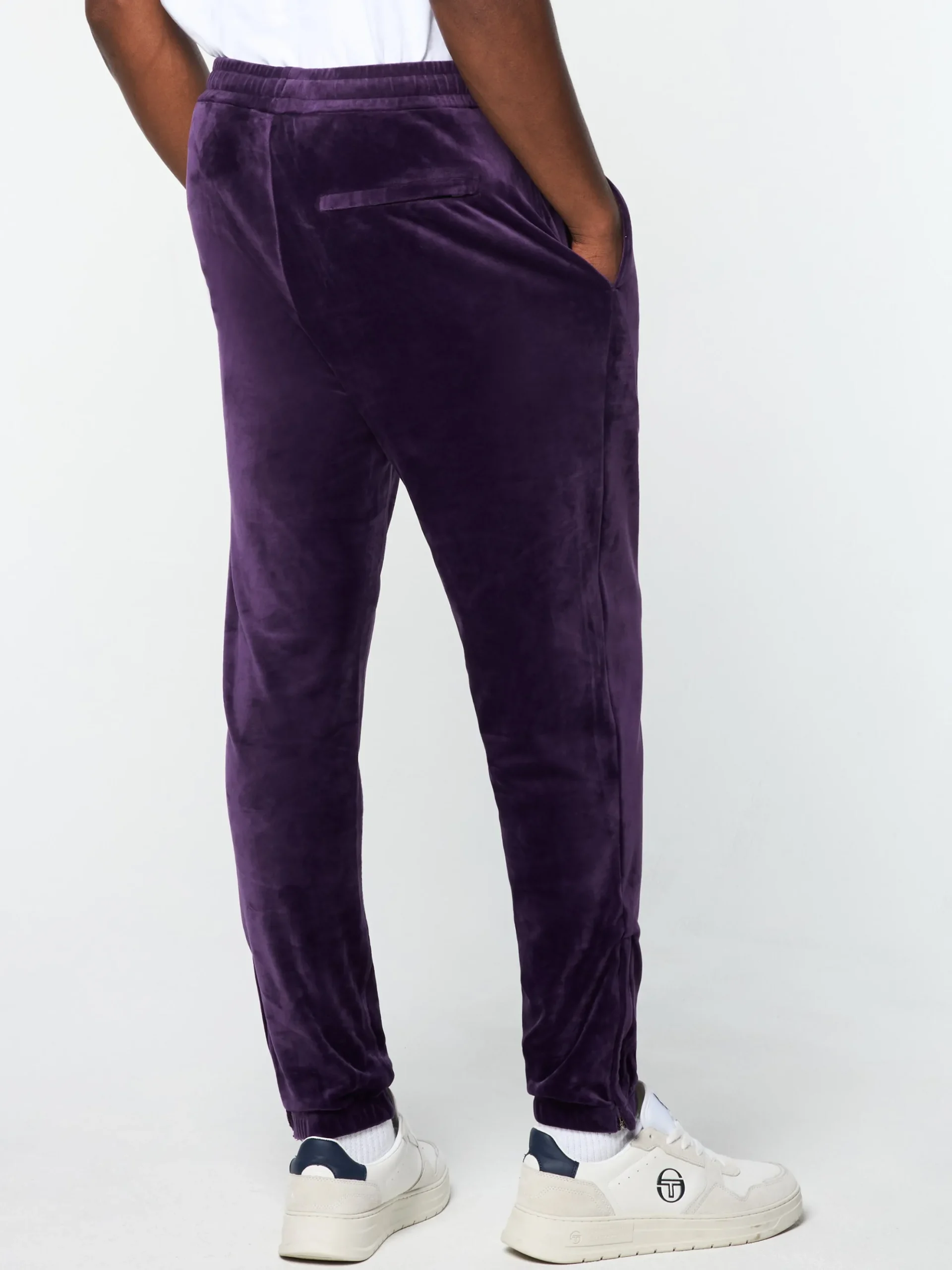 Sergio Tacchini Ostuni Velour Track Pant- BLACKBERRY CORDIAL Fashion
