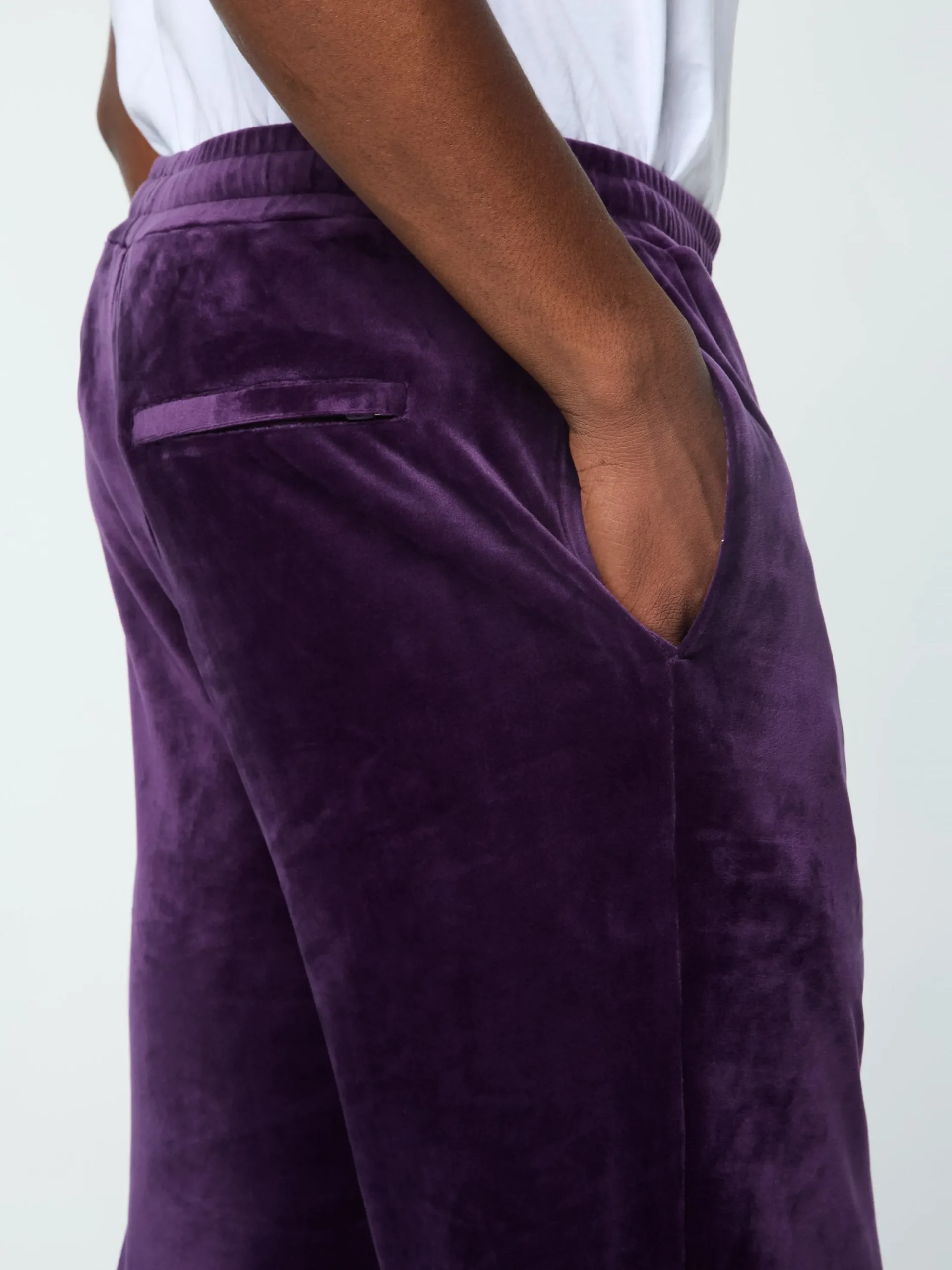 Sergio Tacchini Ostuni Velour Track Pant- BLACKBERRY CORDIAL Fashion