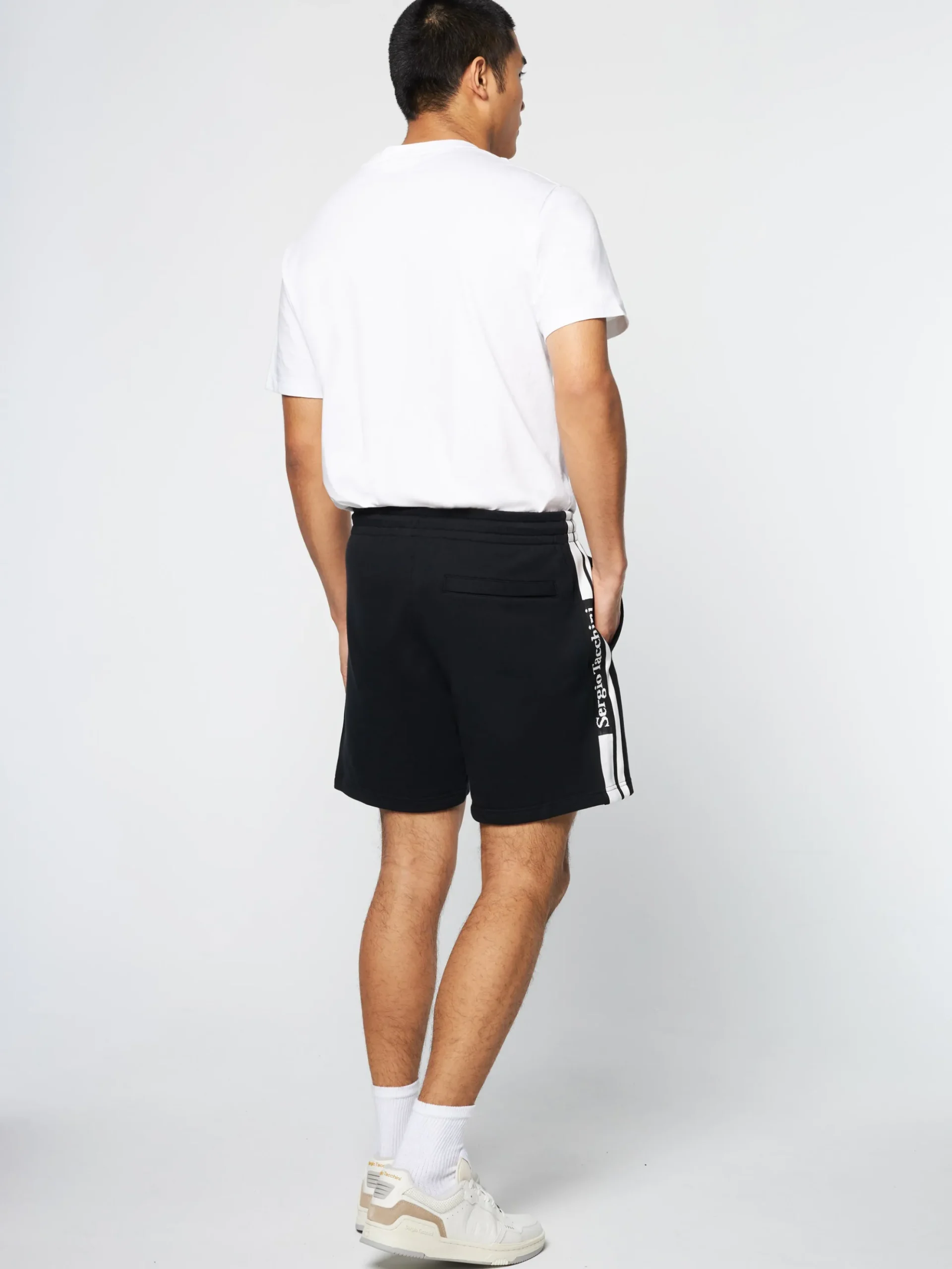 Sergio Tacchini Pereto Tape Short- BLACK BEAUTY Fashion